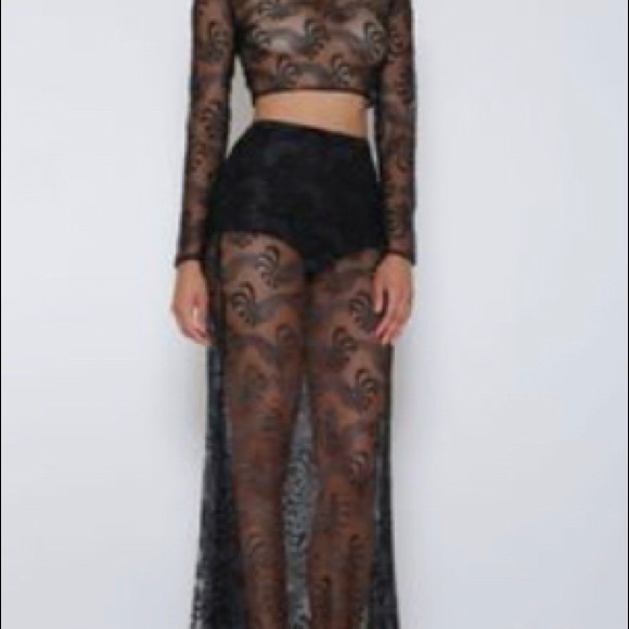Cameron Dress bu Abby - Picture 1 of 3